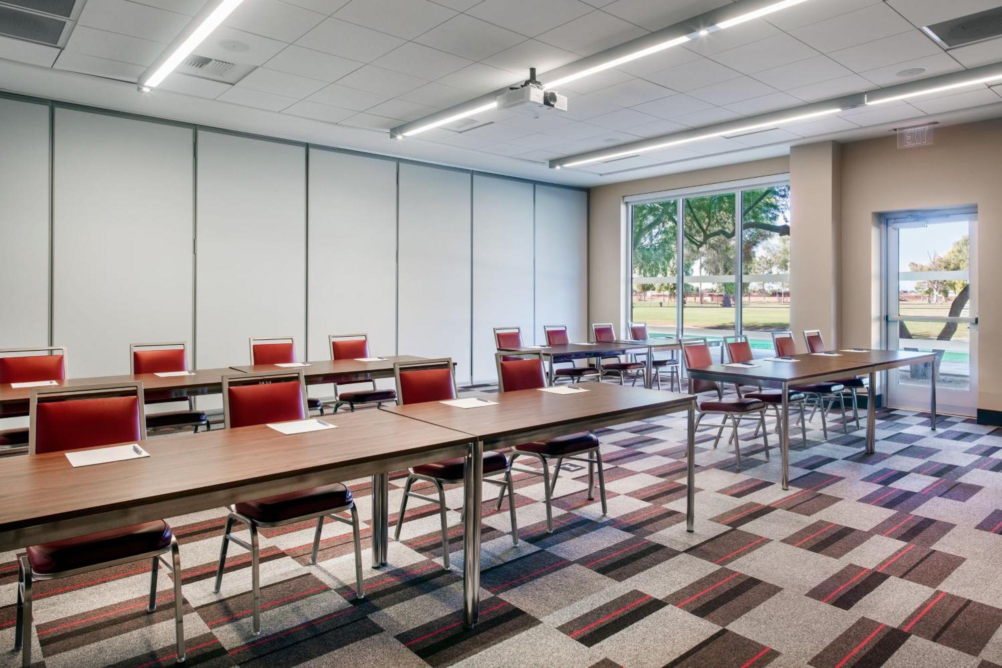 Four Points By Sheraton At Phoenix Mesa Gateway Airport Экстерьер фото