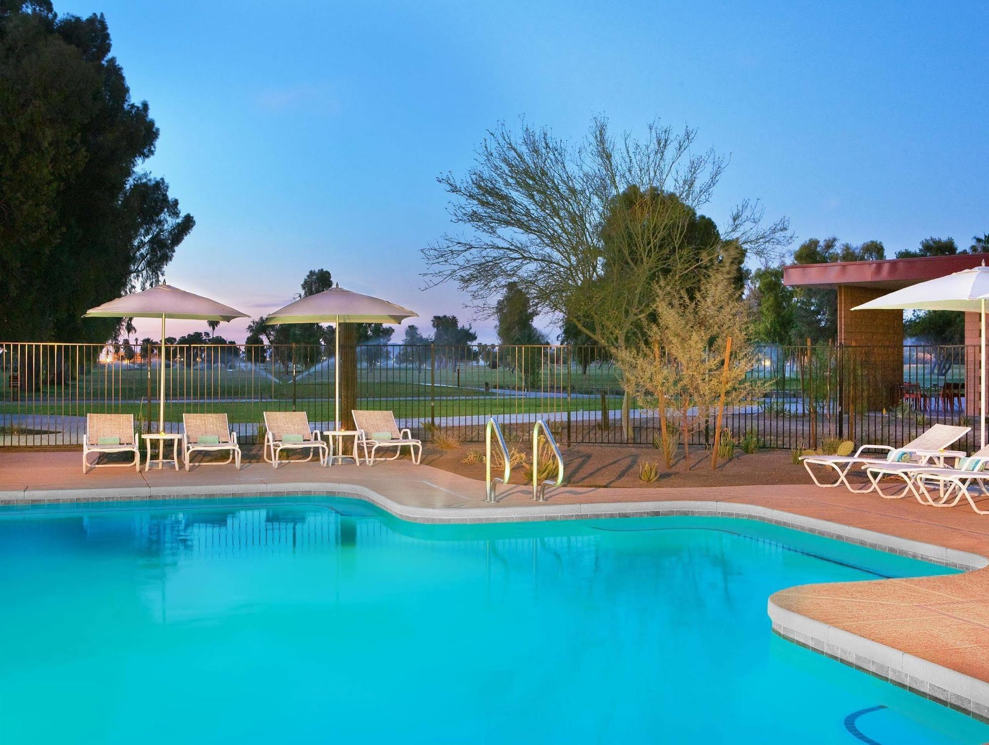 Four Points By Sheraton At Phoenix Mesa Gateway Airport Экстерьер фото